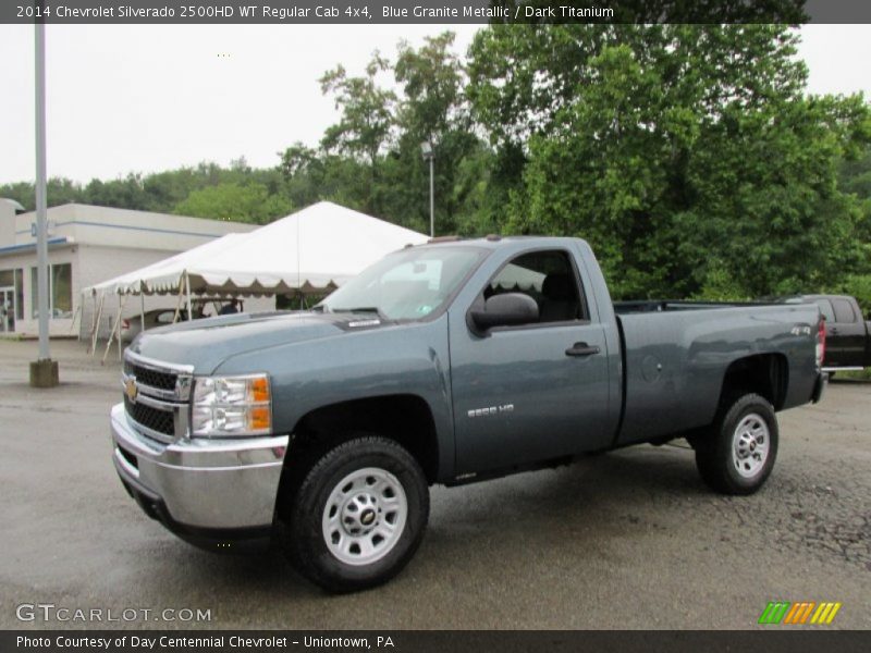 Front 3/4 View of 2014 Silverado 2500HD WT Regular Cab 4x4