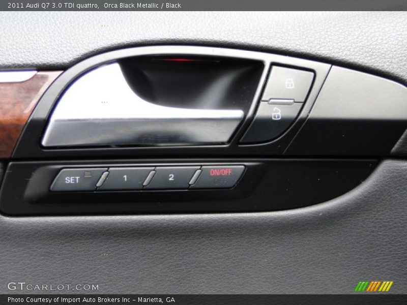 Orca Black Metallic / Black 2011 Audi Q7 3.0 TDI quattro