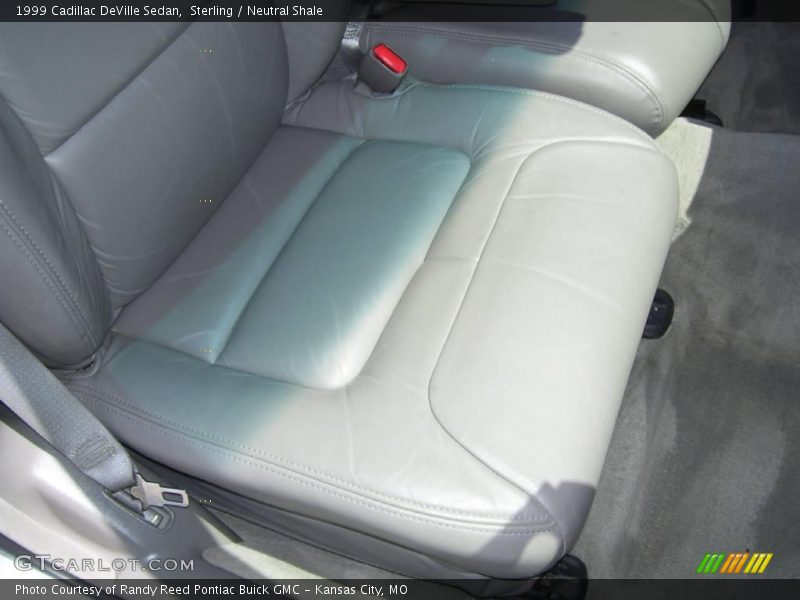 Sterling / Neutral Shale 1999 Cadillac DeVille Sedan