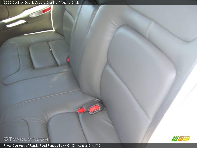 Sterling / Neutral Shale 1999 Cadillac DeVille Sedan