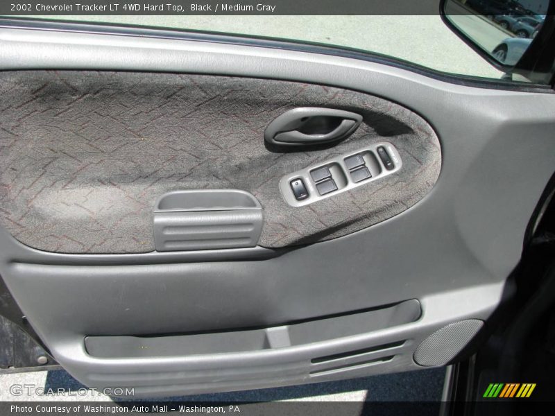 Black / Medium Gray 2002 Chevrolet Tracker LT 4WD Hard Top