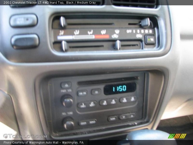 Black / Medium Gray 2002 Chevrolet Tracker LT 4WD Hard Top