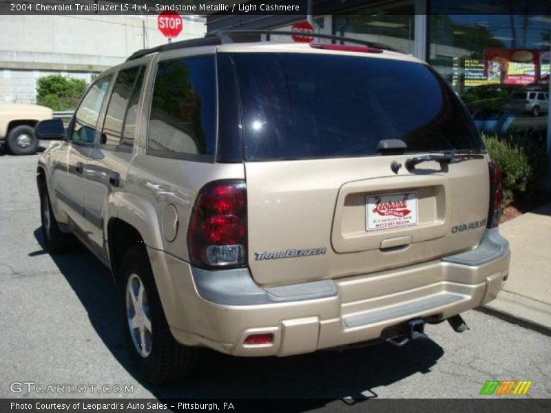 Sandstone Metallic / Light Cashmere 2004 Chevrolet TrailBlazer LS 4x4