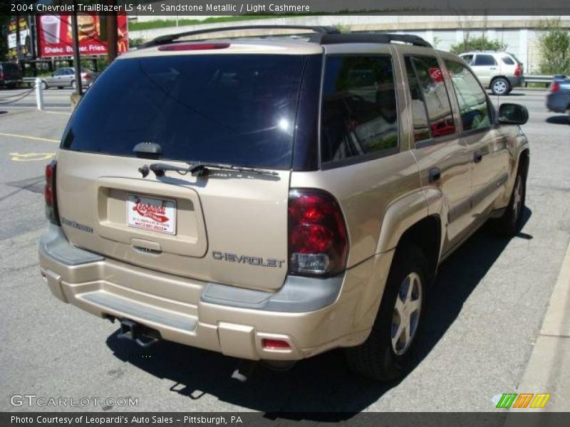 Sandstone Metallic / Light Cashmere 2004 Chevrolet TrailBlazer LS 4x4