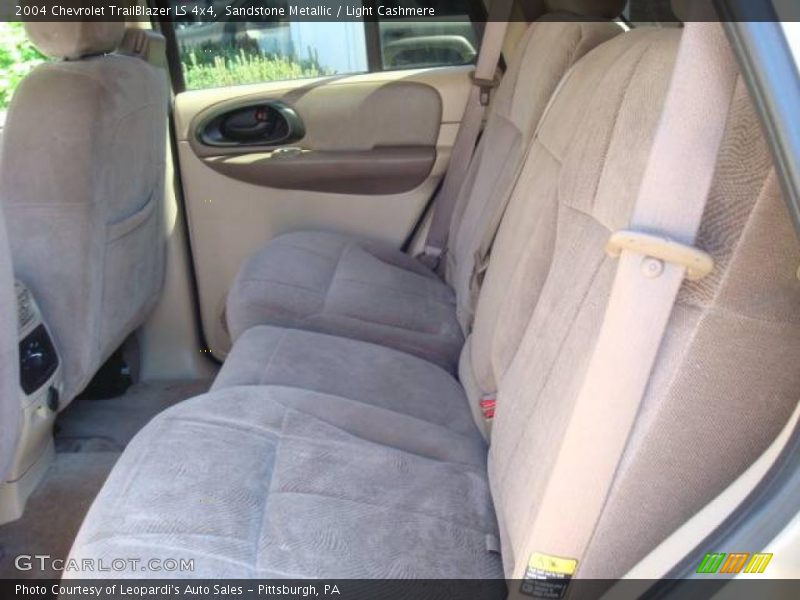Sandstone Metallic / Light Cashmere 2004 Chevrolet TrailBlazer LS 4x4