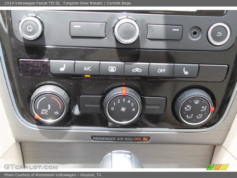 Tungsten Silver Metallic / Cornsilk Beige 2014 Volkswagen Passat TDI SE