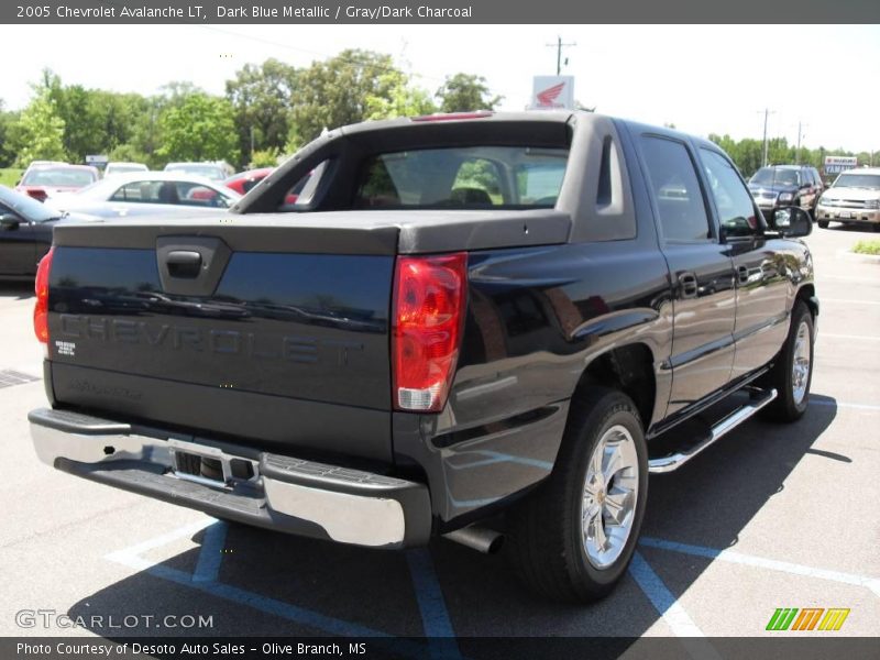 Dark Blue Metallic / Gray/Dark Charcoal 2005 Chevrolet Avalanche LT