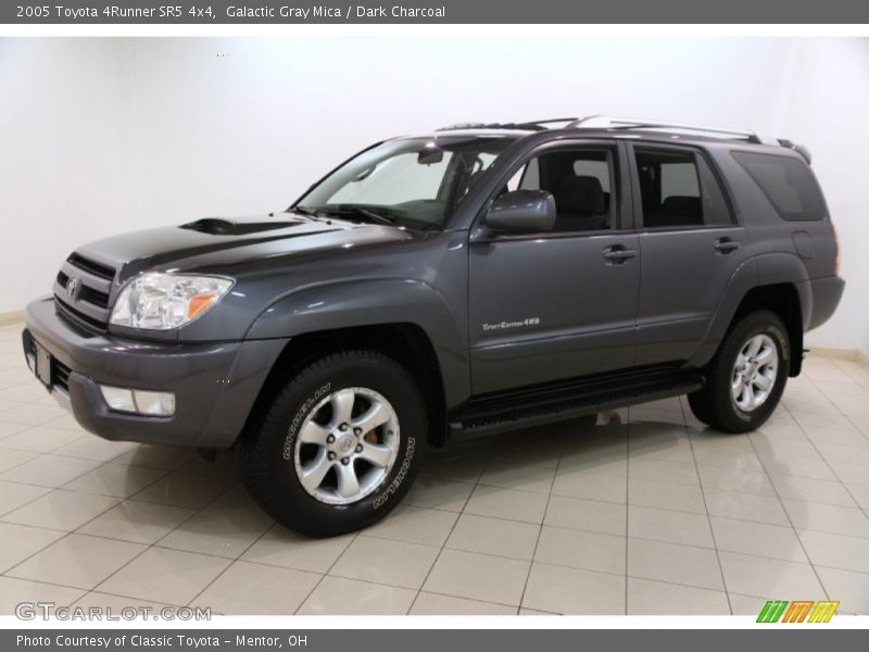 Galactic Gray Mica / Dark Charcoal 2005 Toyota 4Runner SR5 4x4