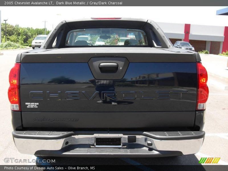 Dark Blue Metallic / Gray/Dark Charcoal 2005 Chevrolet Avalanche LT