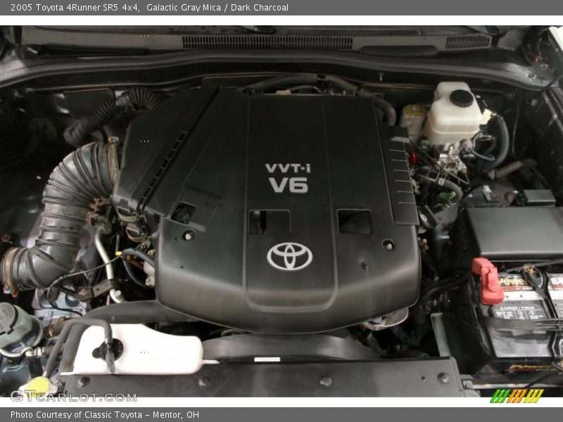 Galactic Gray Mica / Dark Charcoal 2005 Toyota 4Runner SR5 4x4