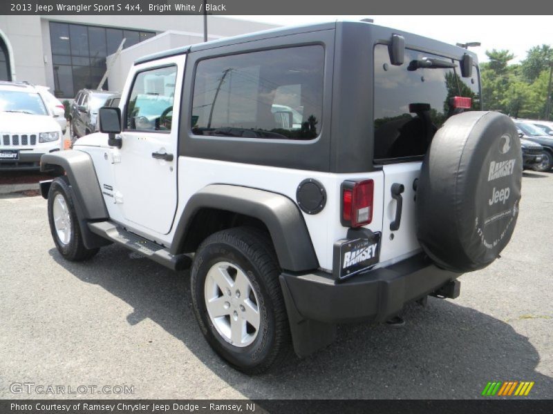 Bright White / Black 2013 Jeep Wrangler Sport S 4x4