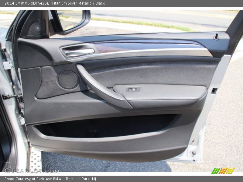 Titanium Silver Metallic / Black 2014 BMW X6 xDrive35i