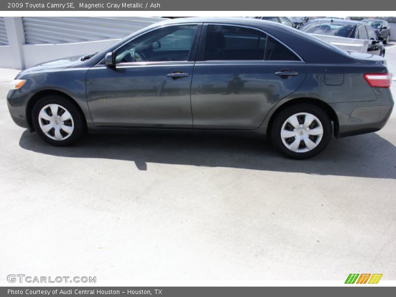 Magnetic Gray Metallic / Ash 2009 Toyota Camry SE