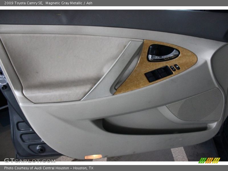 Magnetic Gray Metallic / Ash 2009 Toyota Camry SE