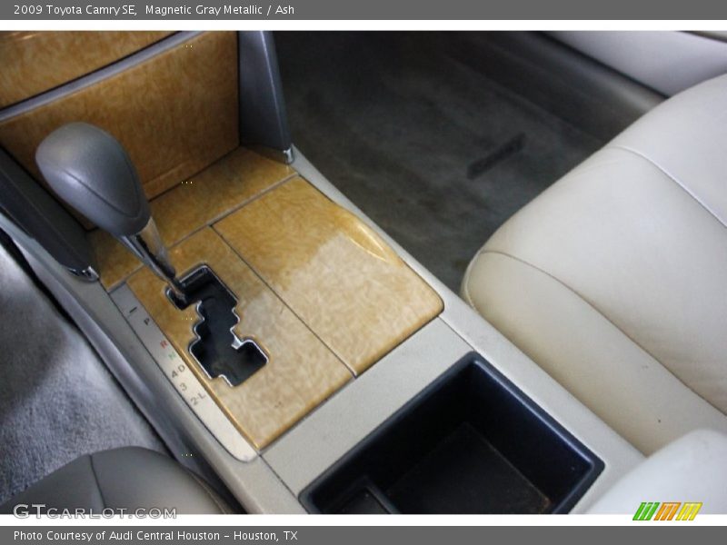 Magnetic Gray Metallic / Ash 2009 Toyota Camry SE