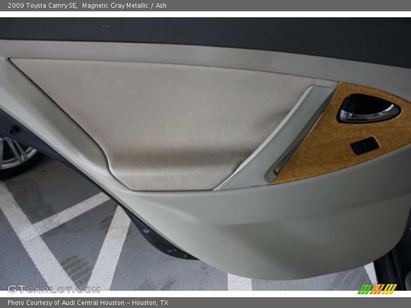 Magnetic Gray Metallic / Ash 2009 Toyota Camry SE