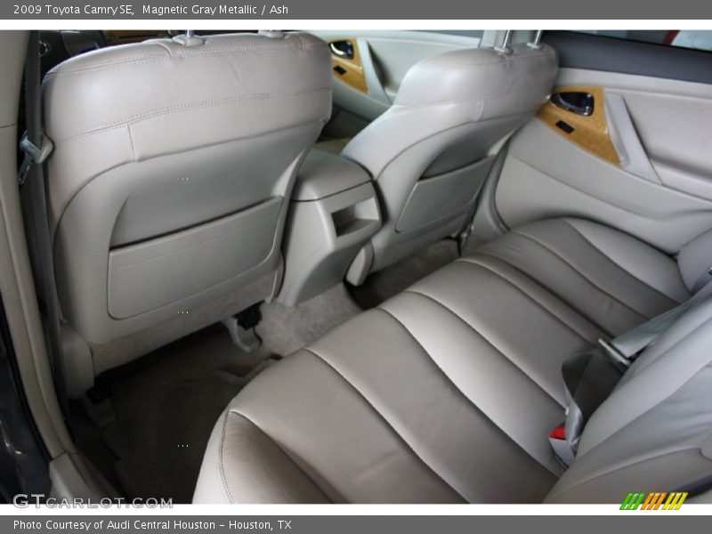 Magnetic Gray Metallic / Ash 2009 Toyota Camry SE