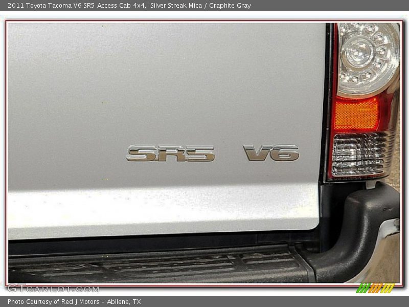 Silver Streak Mica / Graphite Gray 2011 Toyota Tacoma V6 SR5 Access Cab 4x4