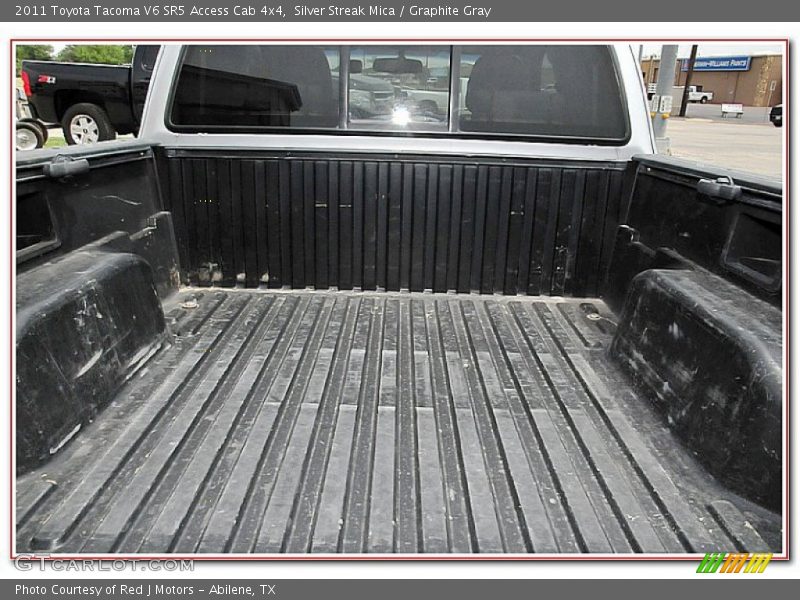 Silver Streak Mica / Graphite Gray 2011 Toyota Tacoma V6 SR5 Access Cab 4x4