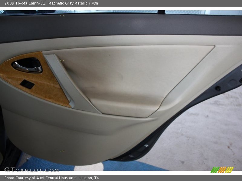 Magnetic Gray Metallic / Ash 2009 Toyota Camry SE