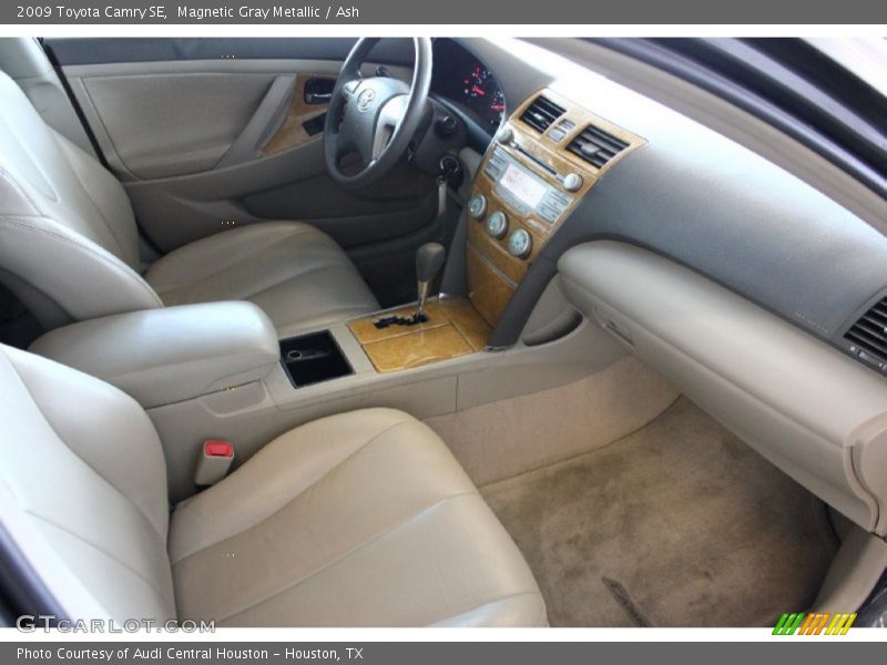 Magnetic Gray Metallic / Ash 2009 Toyota Camry SE