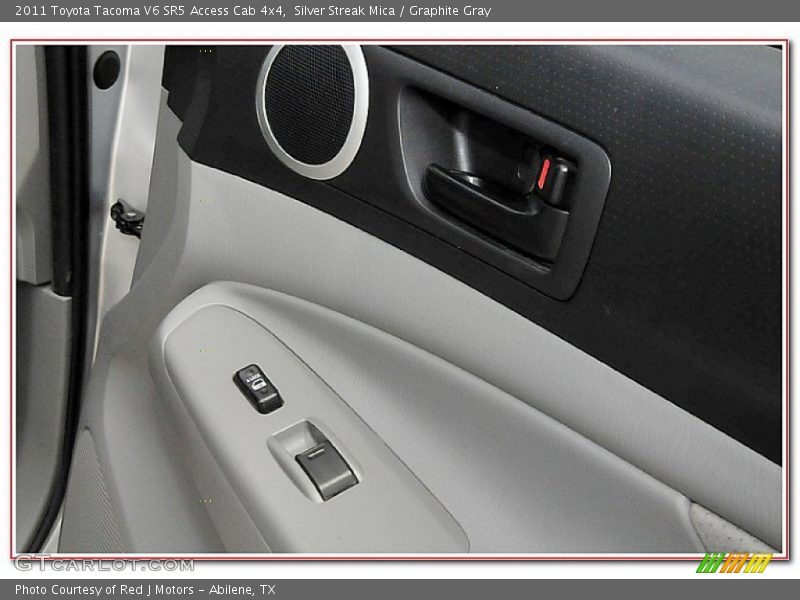 Silver Streak Mica / Graphite Gray 2011 Toyota Tacoma V6 SR5 Access Cab 4x4