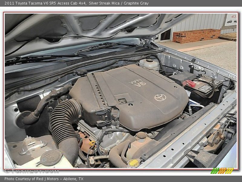 Silver Streak Mica / Graphite Gray 2011 Toyota Tacoma V6 SR5 Access Cab 4x4
