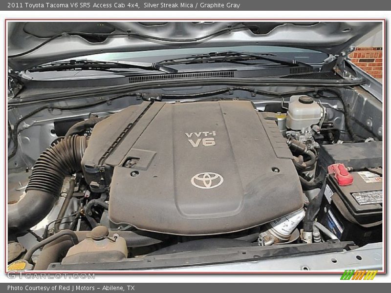 Silver Streak Mica / Graphite Gray 2011 Toyota Tacoma V6 SR5 Access Cab 4x4