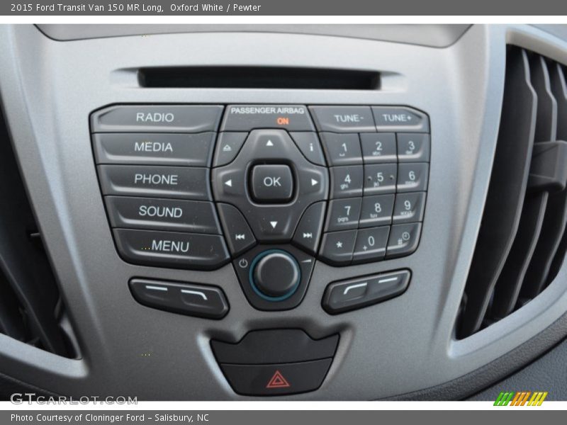 Controls of 2015 Transit Van 150 MR Long