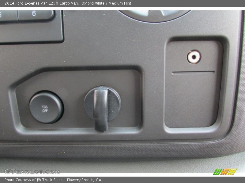 Oxford White / Medium Flint 2014 Ford E-Series Van E250 Cargo Van