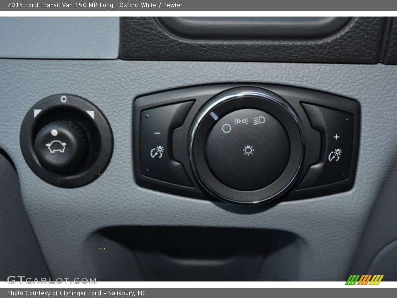 Controls of 2015 Transit Van 150 MR Long