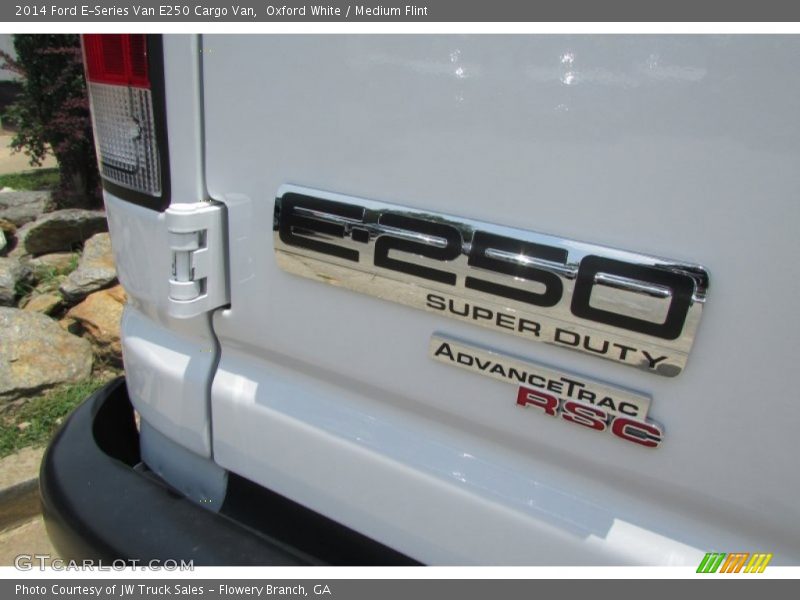 Oxford White / Medium Flint 2014 Ford E-Series Van E250 Cargo Van
