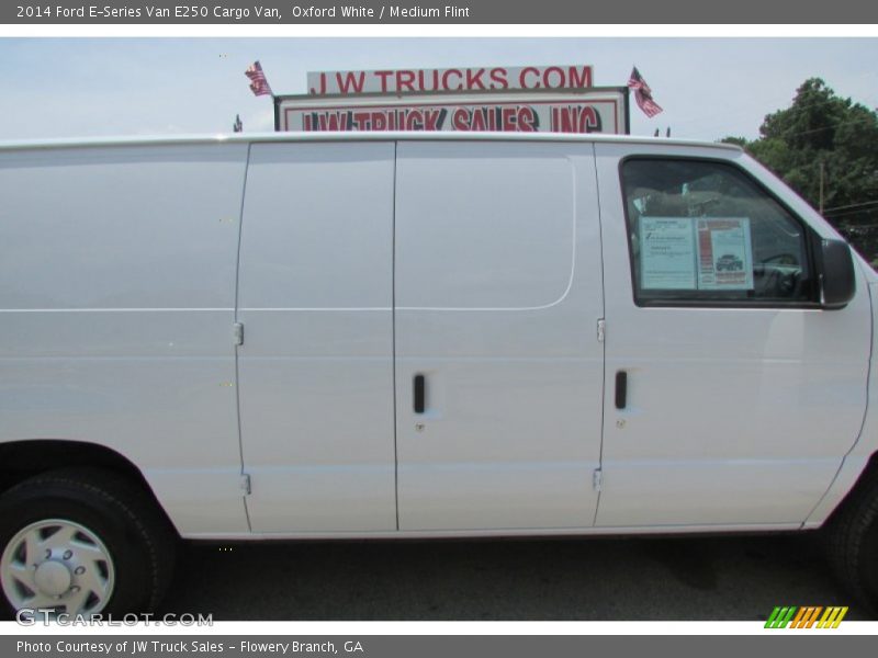 Oxford White / Medium Flint 2014 Ford E-Series Van E250 Cargo Van