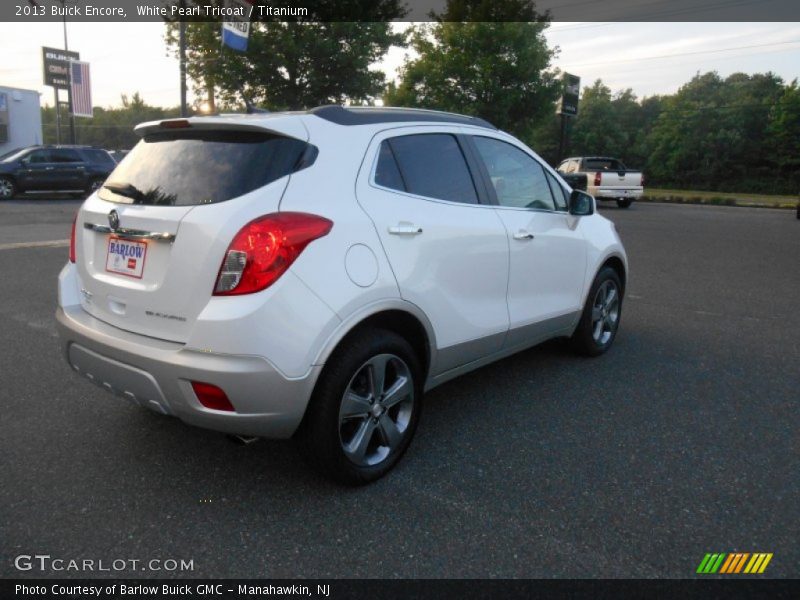 White Pearl Tricoat / Titanium 2013 Buick Encore