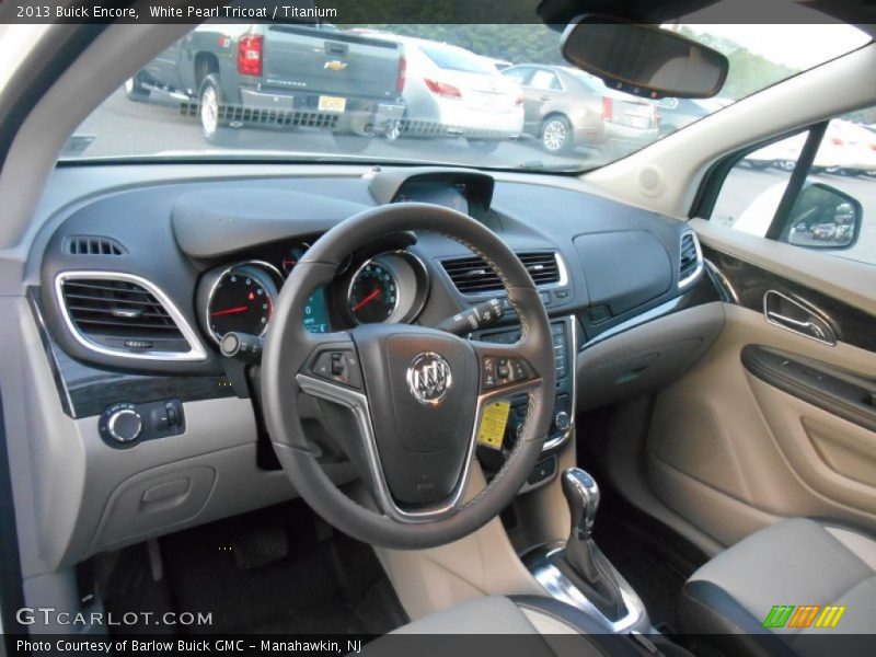 White Pearl Tricoat / Titanium 2013 Buick Encore