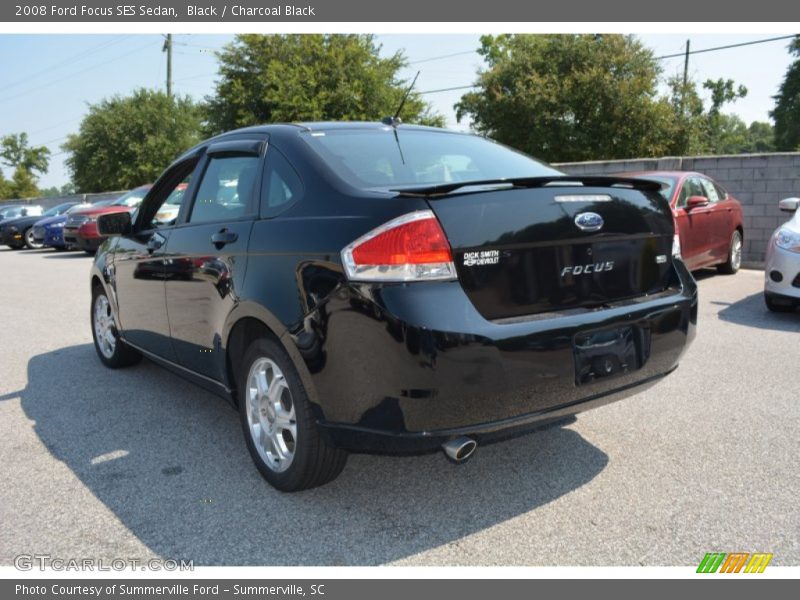 Black / Charcoal Black 2008 Ford Focus SES Sedan