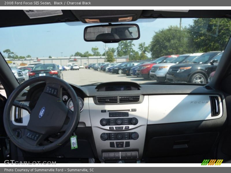 Black / Charcoal Black 2008 Ford Focus SES Sedan