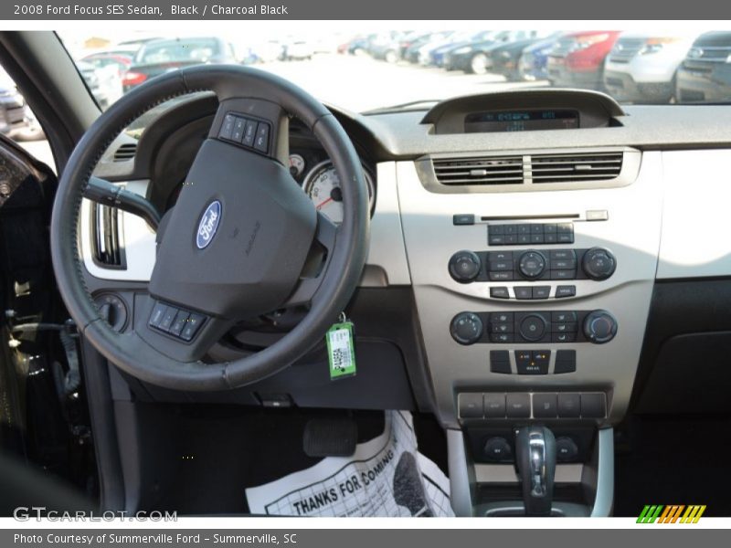 Black / Charcoal Black 2008 Ford Focus SES Sedan