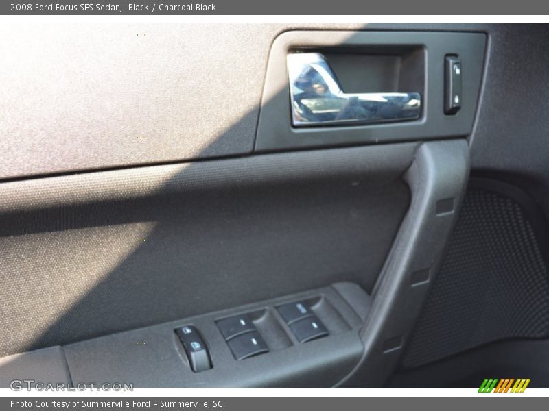 Black / Charcoal Black 2008 Ford Focus SES Sedan