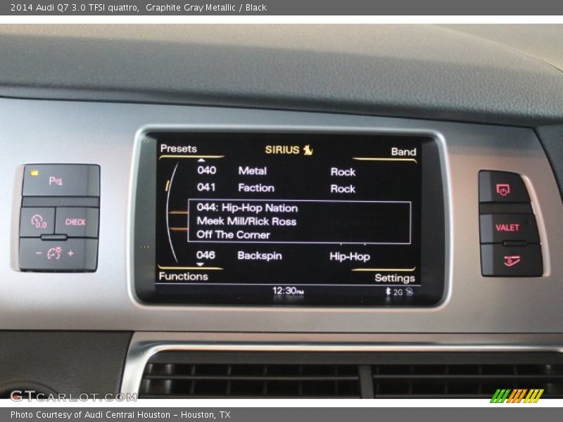 Graphite Gray Metallic / Black 2014 Audi Q7 3.0 TFSI quattro