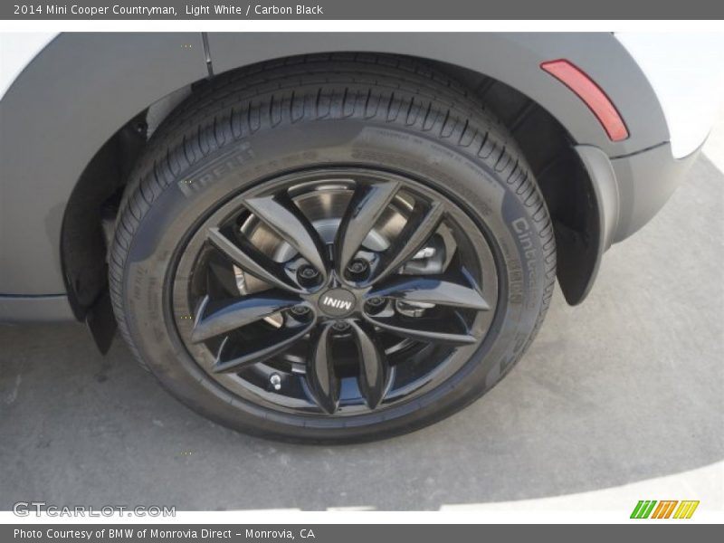 Light White / Carbon Black 2014 Mini Cooper Countryman
