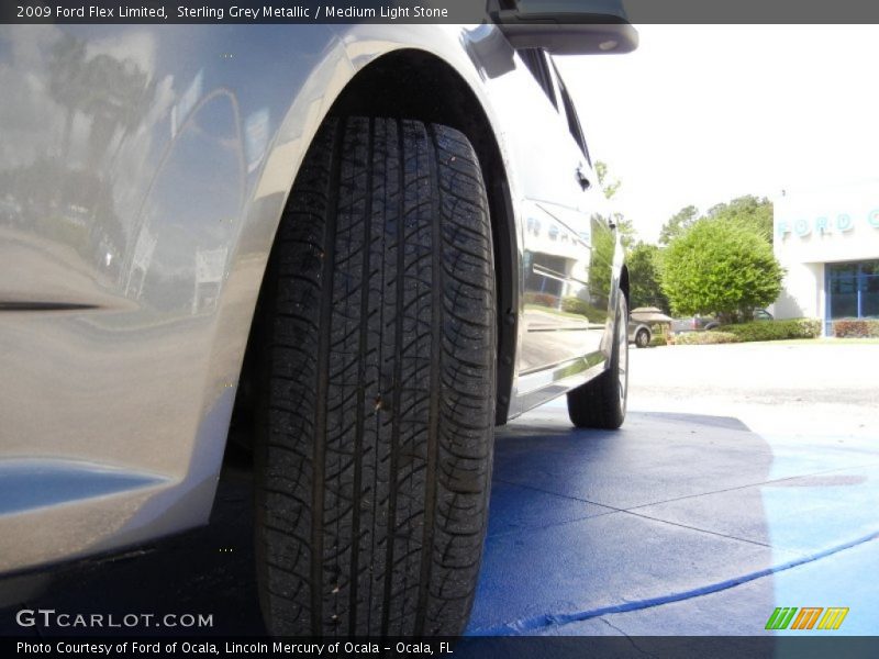 Sterling Grey Metallic / Medium Light Stone 2009 Ford Flex Limited