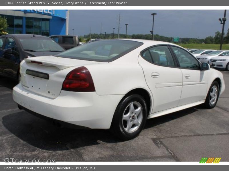 Ivory White / Parchment/Dark Pewter 2004 Pontiac Grand Prix GT Sedan