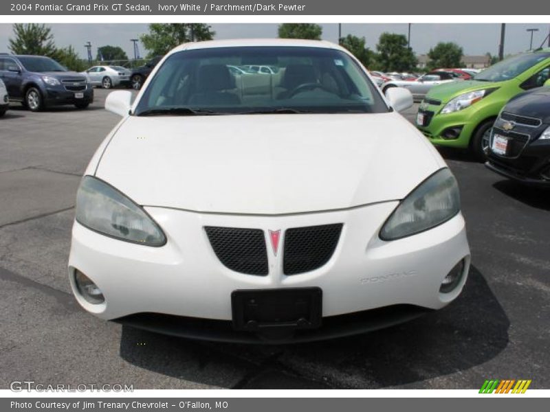 Ivory White / Parchment/Dark Pewter 2004 Pontiac Grand Prix GT Sedan