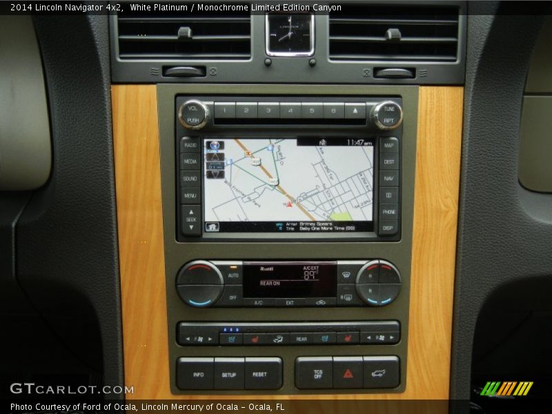 Navigation of 2014 Navigator 4x2