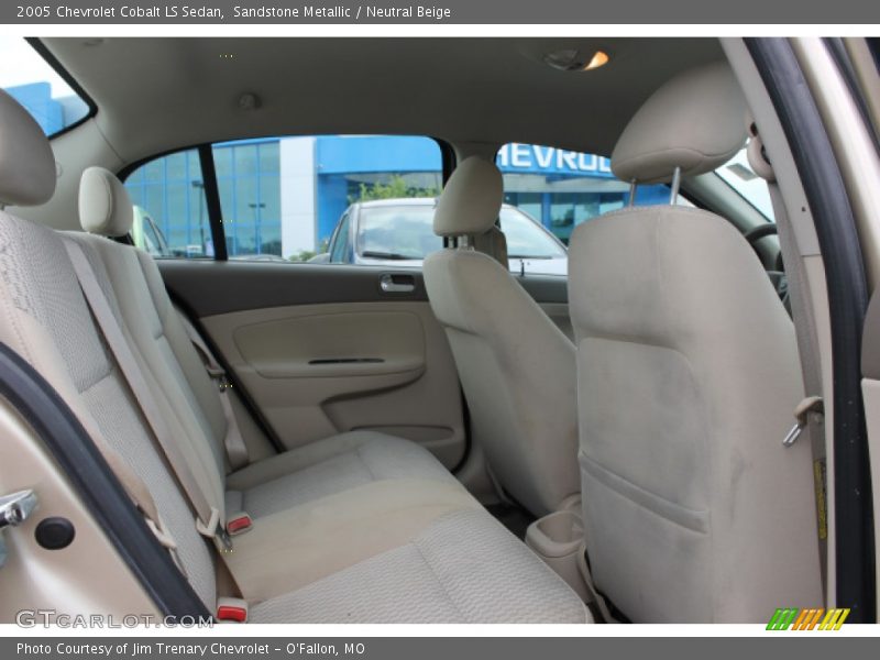 Sandstone Metallic / Neutral Beige 2005 Chevrolet Cobalt LS Sedan