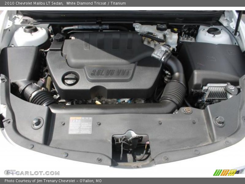 White Diamond Tricoat / Titanium 2010 Chevrolet Malibu LT Sedan