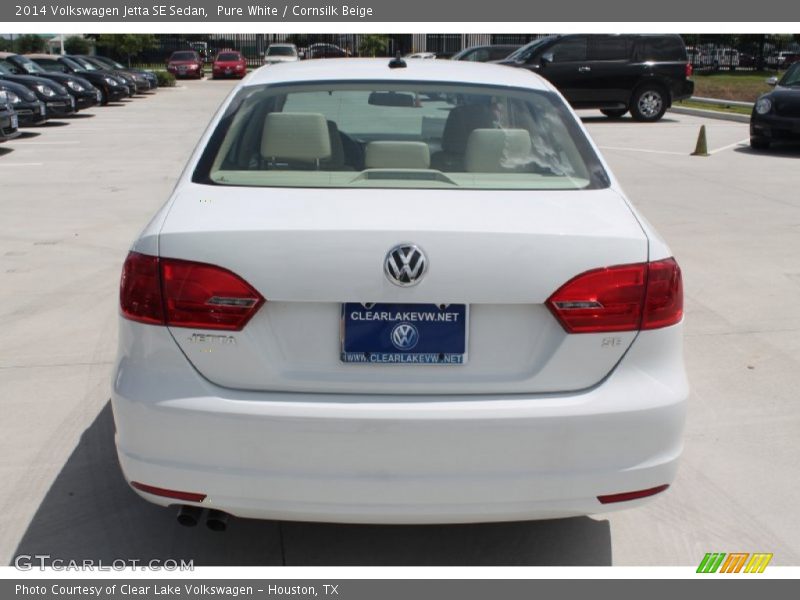 Pure White / Cornsilk Beige 2014 Volkswagen Jetta SE Sedan