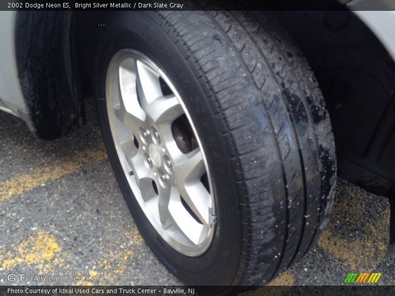 Bright Silver Metallic / Dark Slate Gray 2002 Dodge Neon ES