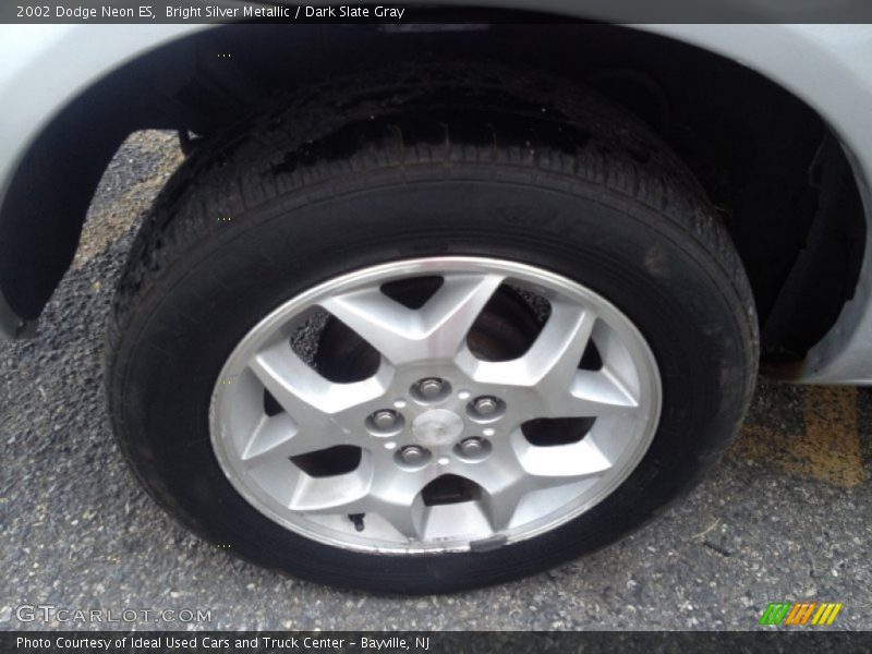 Bright Silver Metallic / Dark Slate Gray 2002 Dodge Neon ES
